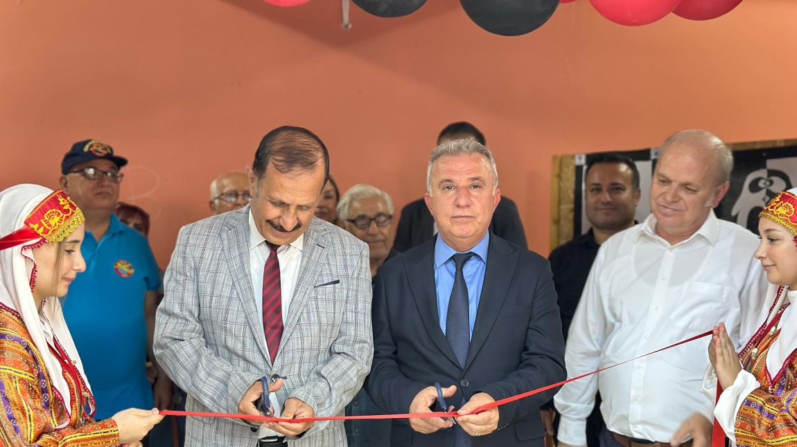 OKULUMUZUN TÜBİTAK 4006 BİLİM FUARI AÇILIŞI